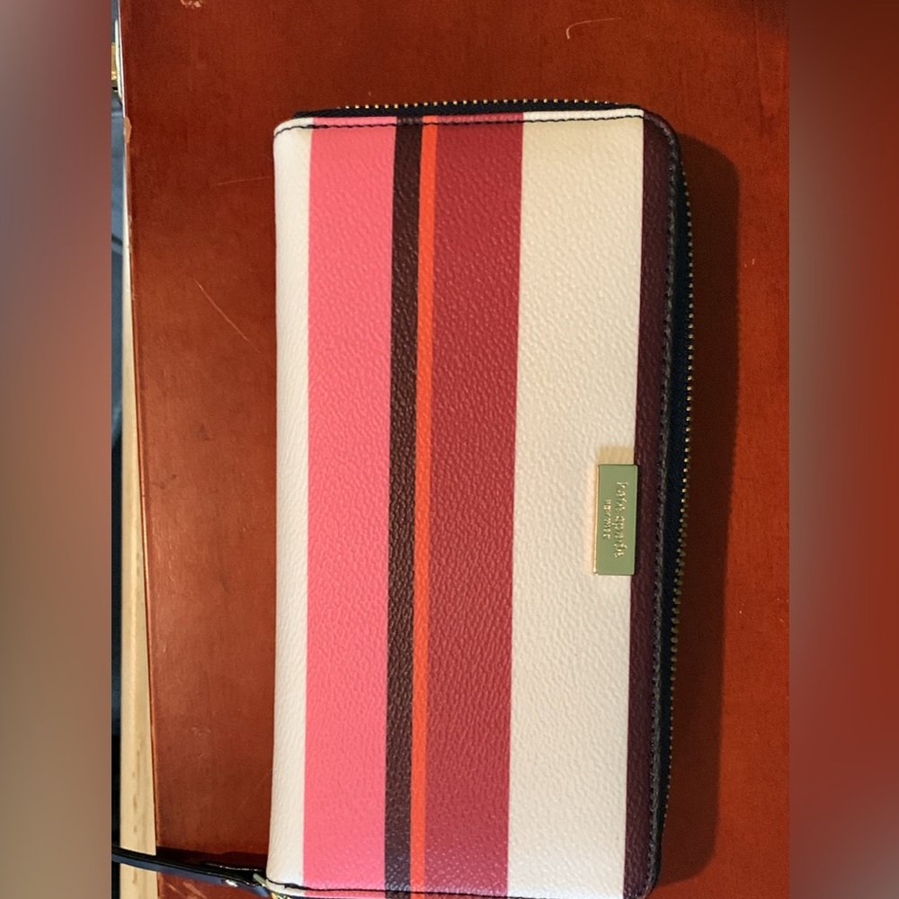 NWT Kate Spade Wallet